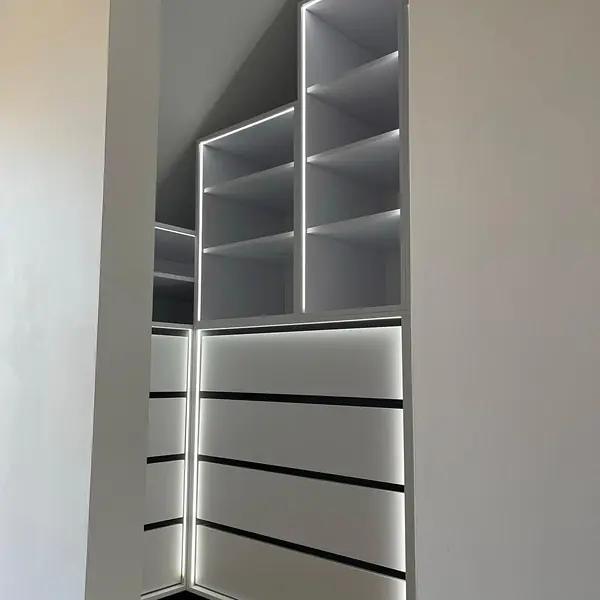 Szafa lub garderoba na wymiar w Poznaniu, realizacja Toda Meble